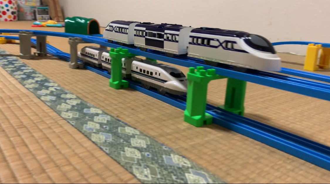 プラレール
